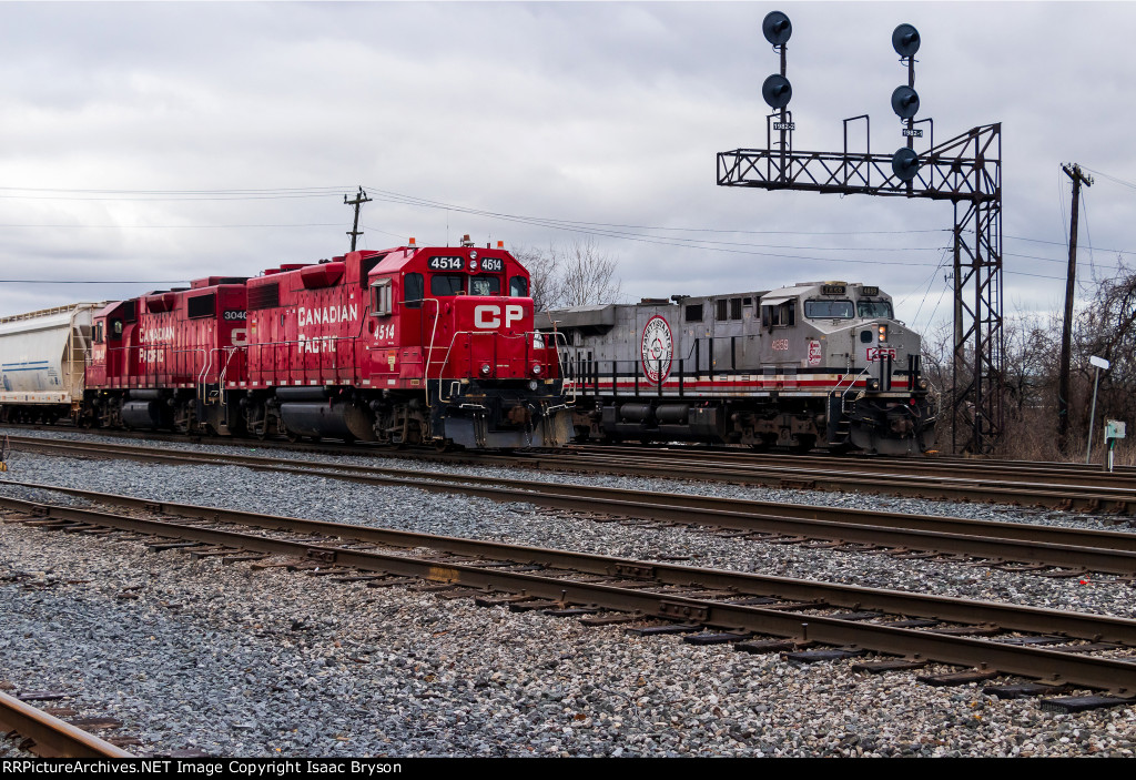 KCSM 4859 and CP 4514